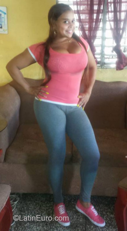 Date this passionate Dominican Republic girl Maria from Santo Domingo DO21806