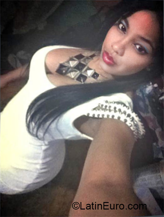 Date this georgeous Dominican Republic girl Edilizia from san francisco de macoris DO21826