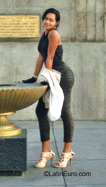 Date this young Brazil girl Luana from Recife BR9309