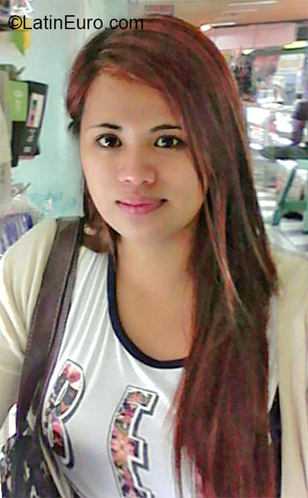 Date this charming Philippines girl Elsie from Baguio PH769