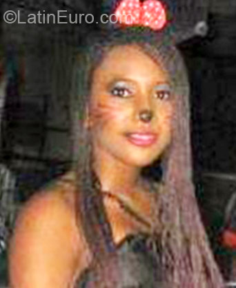 Date this athletic Colombia girl Tatiana from Cali CO17491