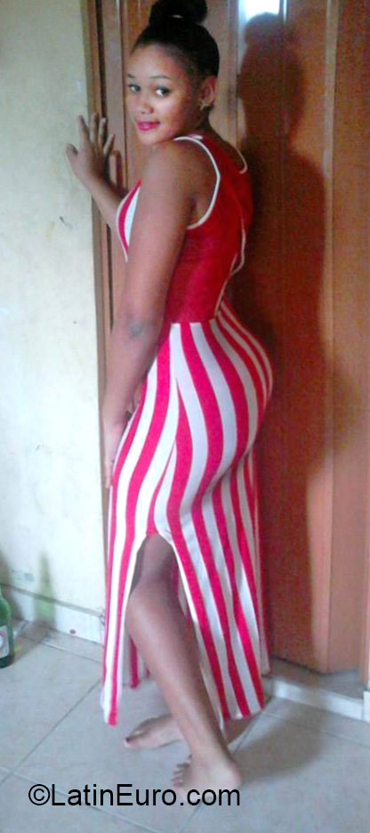 Date this hot Dominican Republic girl Kati from Santiago DO26267