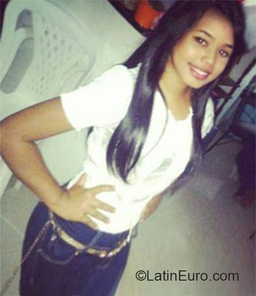 Date this pretty Dominican Republic girl Elisabeth from Puerto Plata DO22212