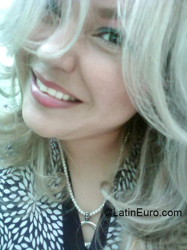 Date this hot Honduras girl Carmen from San Pedro Sula HN1526
