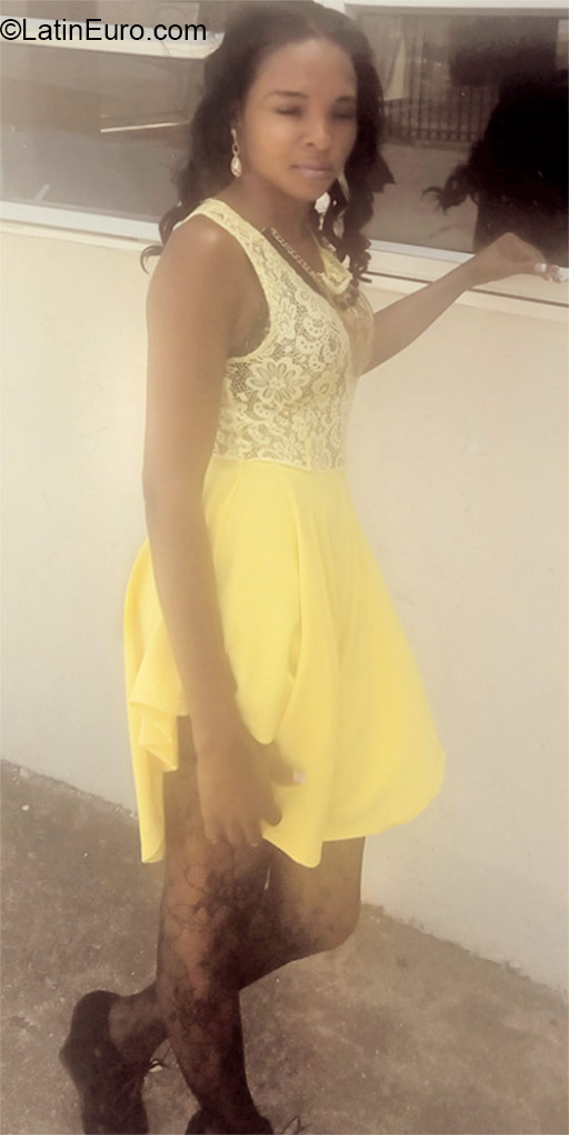 Date this charming Jamaica girl Tamisha from Kingston JM2085