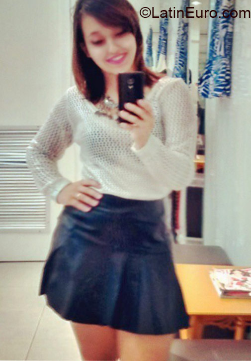 Date this tall Brazil girl Jessica from Sao Paulo BR9347