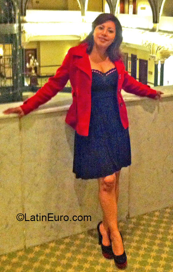 Date this gorgeous Mexico girl Mary from Mexico City MX1422
