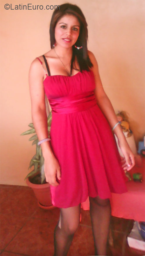 Date this young Honduras girl Fernanda from Tegucigalpa HN1552