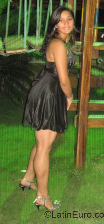 Date this stunning Venezuela girl Maria from Maracaibo VE528