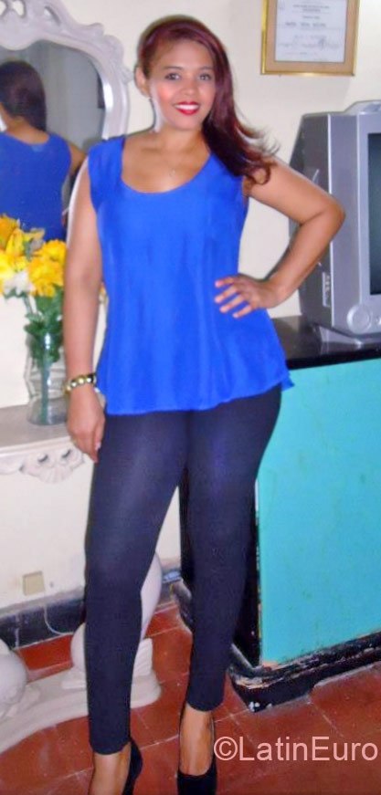 Date this good-looking Colombia girl Mary from Santa Marta CO17579