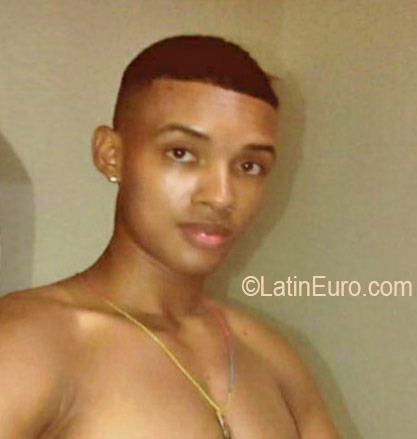 Date this good-looking Colombia man Joel from Cali CO17594