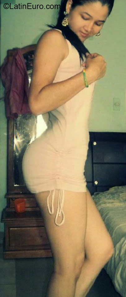 Date this stunning Colombia girl Paola from Ibague CO17619