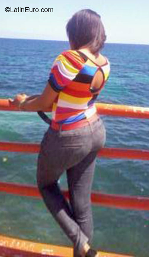 Date this passionate Dominican Republic girl Bomban from Santo Domingo DO22558