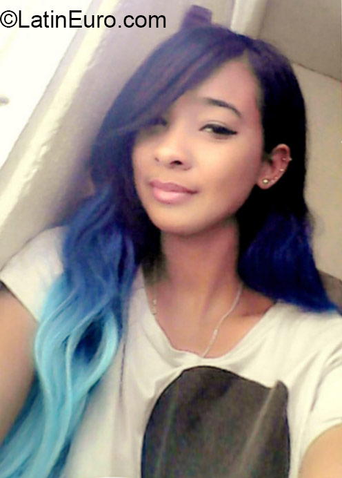 Date this young Dominican Republic girl Alicia from Santo Domingo DO22567