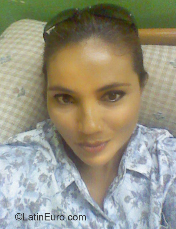 Date this tall Honduras girl Vanessa from Sava HN1572