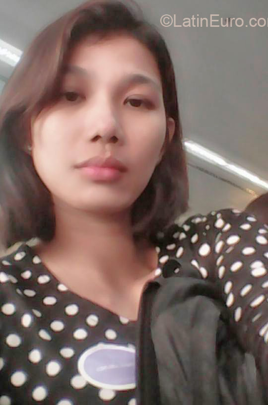 Date this sultry Philippines girl Mary Anne from San Pablo PH795