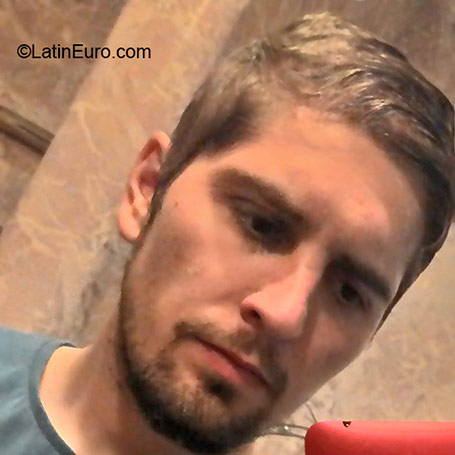 Date this lovely Venezuela man Skp from Caracas VE565