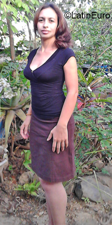 Date this happy Honduras girl Veronica from Francisco Morazan HN1582