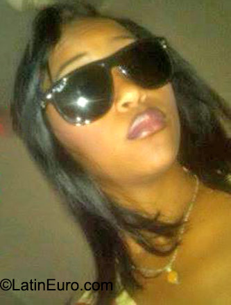 Date this sensual Dominican Republic girl Grany from Santo Domingo DO22863