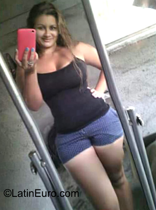 Date this stunning Honduras girl Sonia from San Pedro Sula HN1624