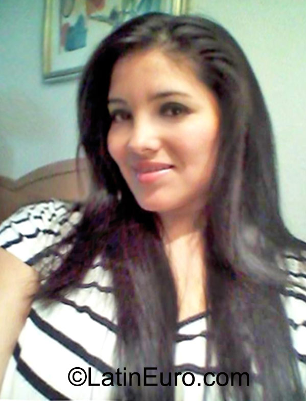 Date this athletic Mexico girl Martha from Matamoros MX1445