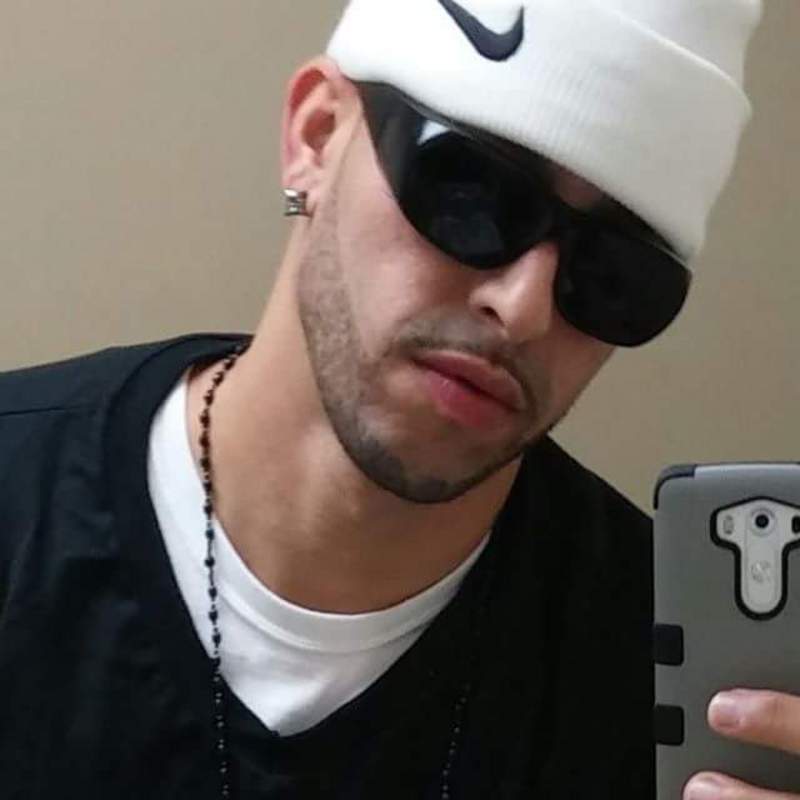 Date this pretty United States man Deedinero from Jacksonville US16372