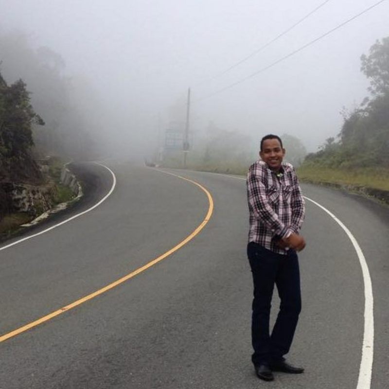 Date this attractive United States man Euris from 35 US16395