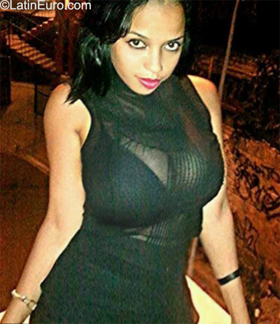 Date this attractive Dominican Republic girl Mabel from Santiago DO23029
