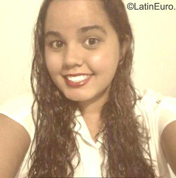 Date this lovely Brazil girl Ana from Rio Das Ostras BR9434