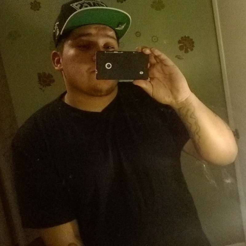 Date this stunning United States man Erik from Naples US16402