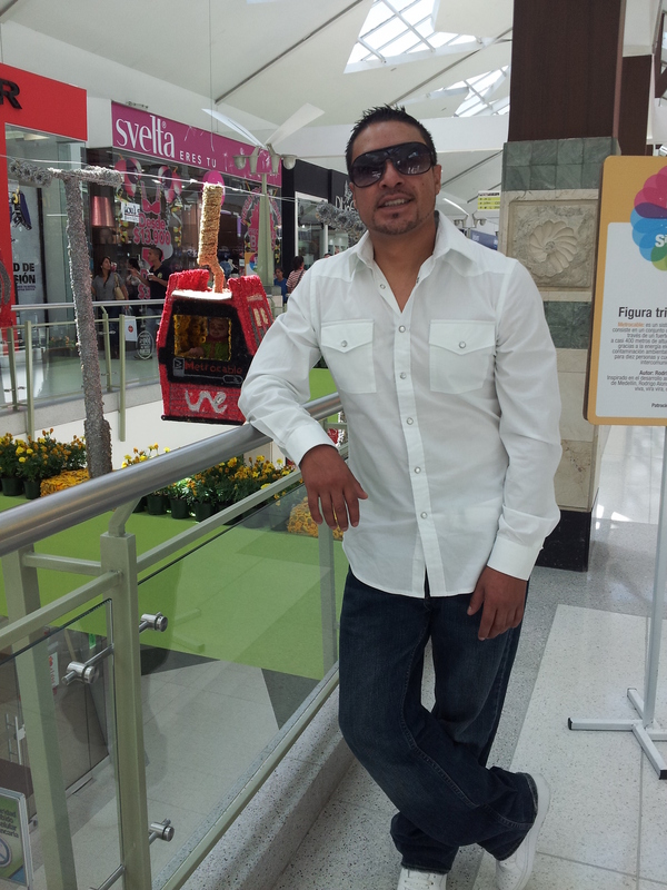 Date this georgeous United States man Rafael29 from Philadelphia US16404