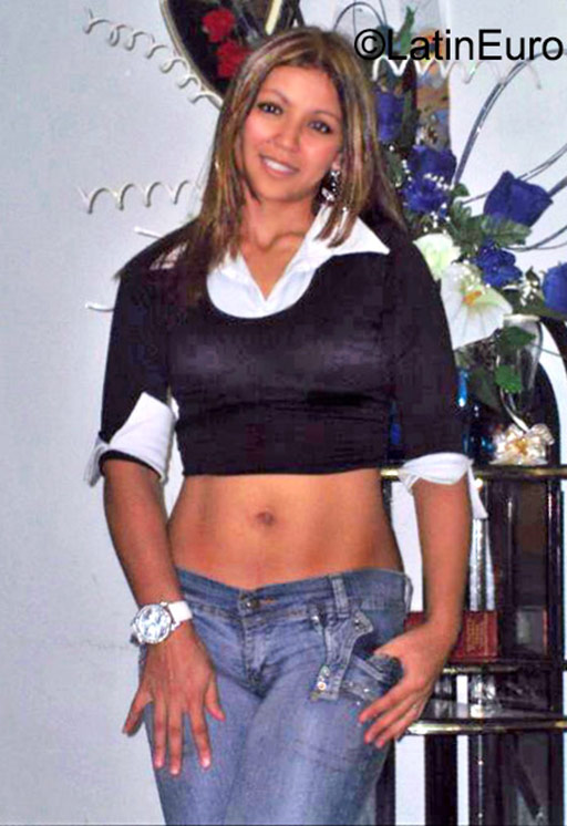Date this delightful Colombia girl Patricia from Bogota CO17913