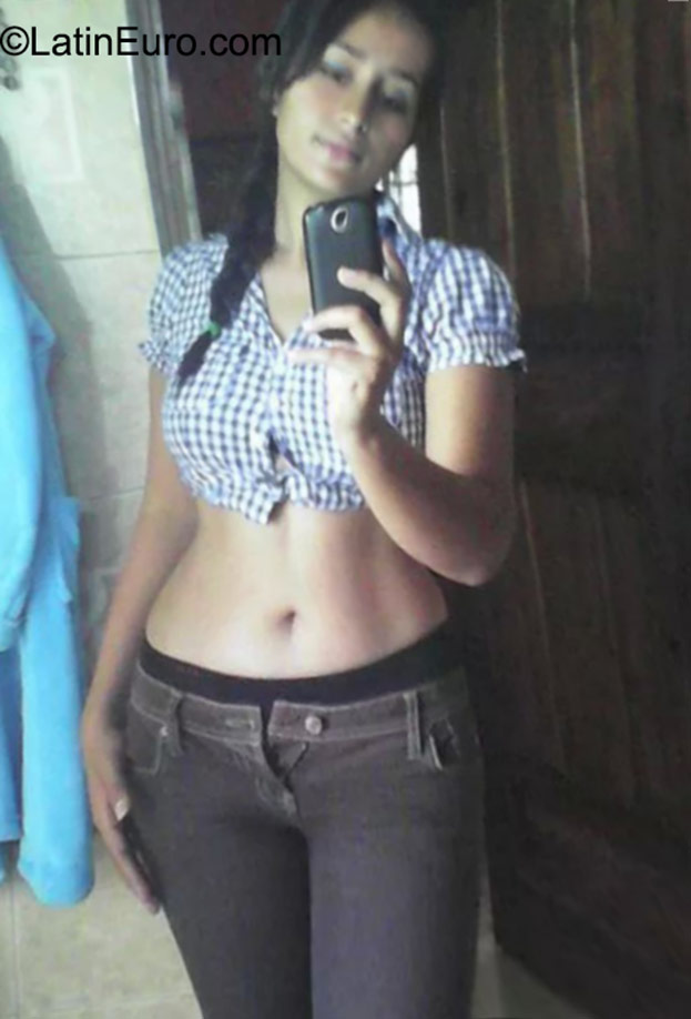 Date this tall Honduras girl Mileidy from El Progreso HN1664