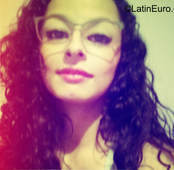 Date this hot Colombia girl Natalia from Medellin CO17933