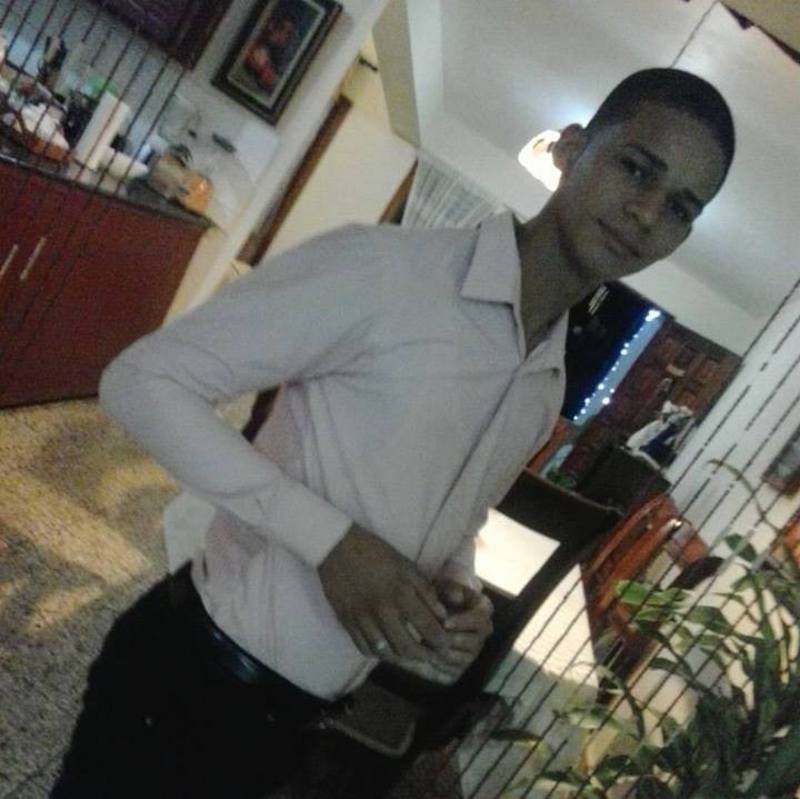 Date this cute Dominican Republic man Wellington from Santo Domingo DO23086