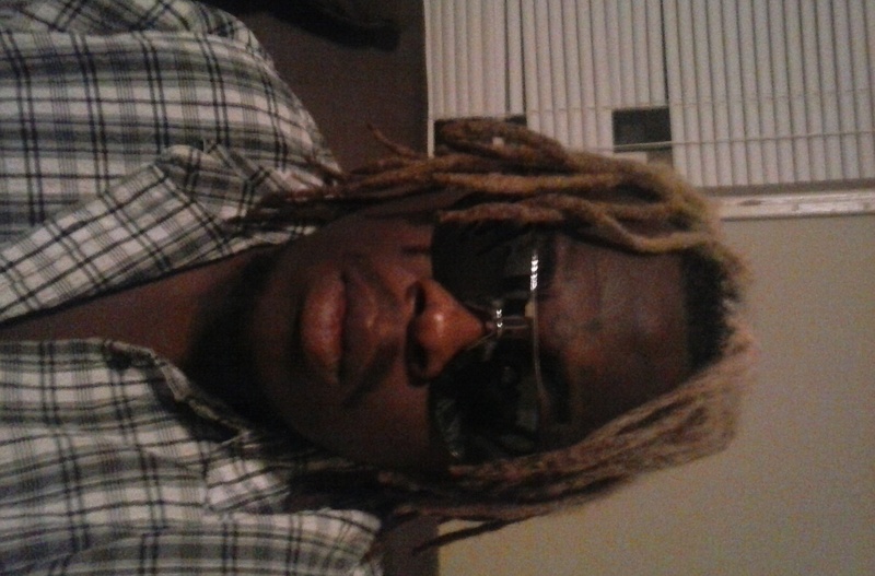 Date this lovely United States man Dwight from Greenville US16422