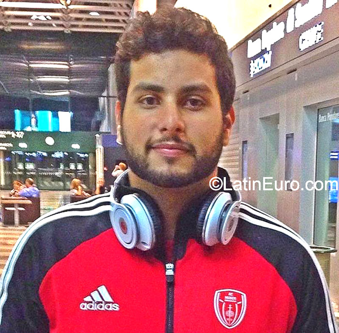 Date this georgeous Brazil man Likei from Fortaleza BR9440