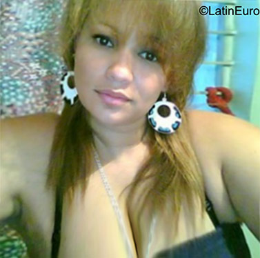 Date this pretty Colombia girl Paola from Barranquilla CO17963