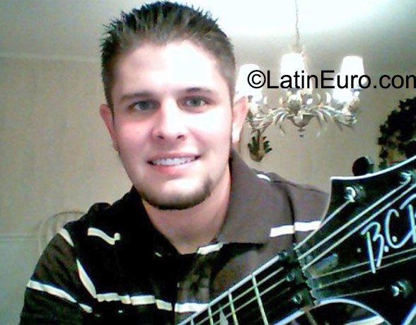 Date this hot United States man James2u from Austin US16443