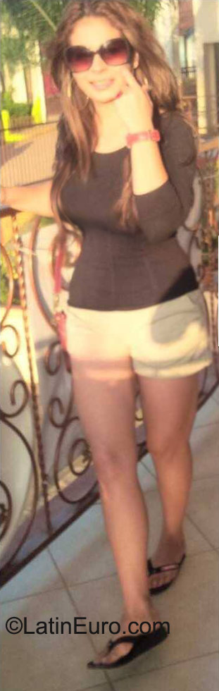 Date this voluptuous Honduras girl Janeth from San Pedro Sula HN1687