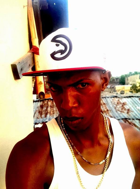 Date this fun Dominican Republic man Piter from Santo Domingo DO23263