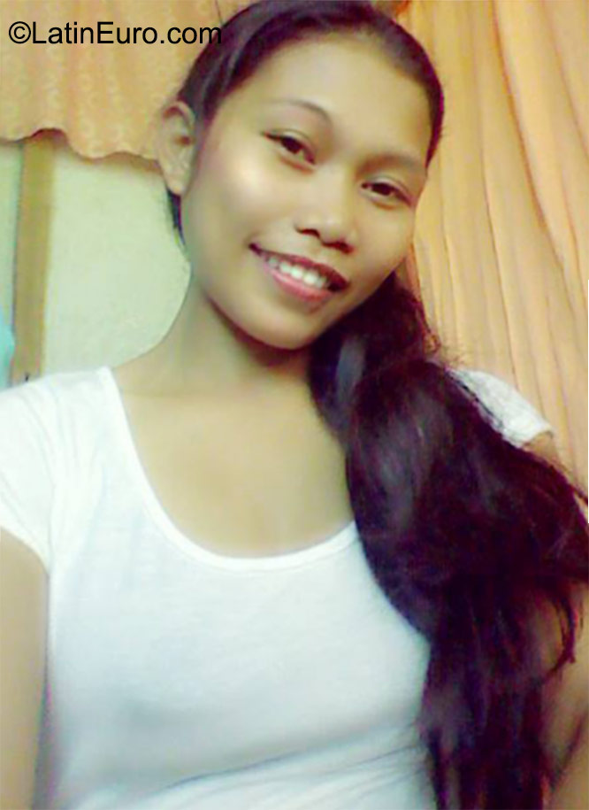 Date this pretty Philippines girl Bile from Cebu City PH815