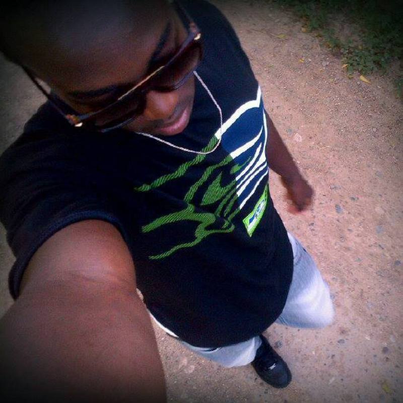 Date this nice looking Dominican Republic man Fequi from Santo Domingo DO23287
