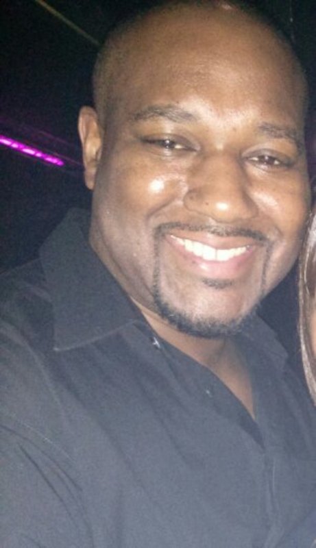 Date this georgeous United States man Raymond from Roosevelt US16493