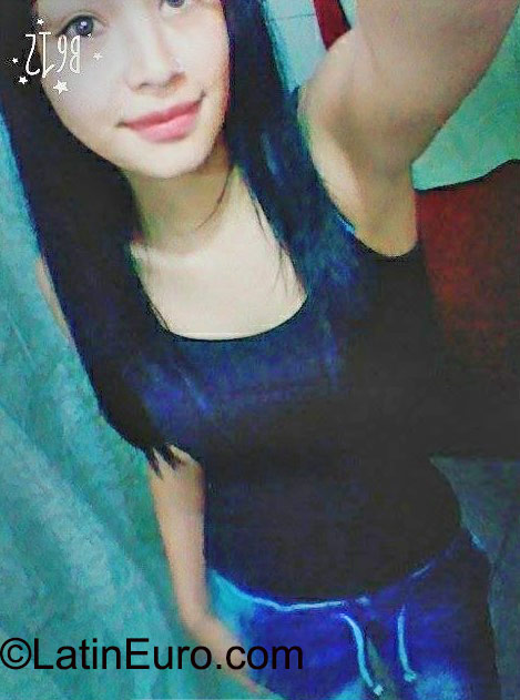 Date this passionate Colombia girl Alejandra from Bogota CO18071