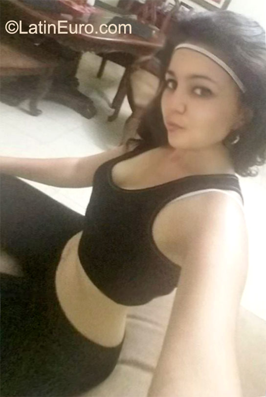 Date this exotic Honduras girl Paola from Comayagua HN1720