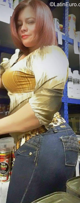Date this good-looking Panama girl Alicia from Panama City PA707