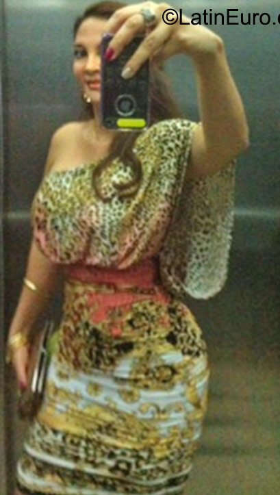 Date this lovely Panama girl Alexandra from Panama City PA711