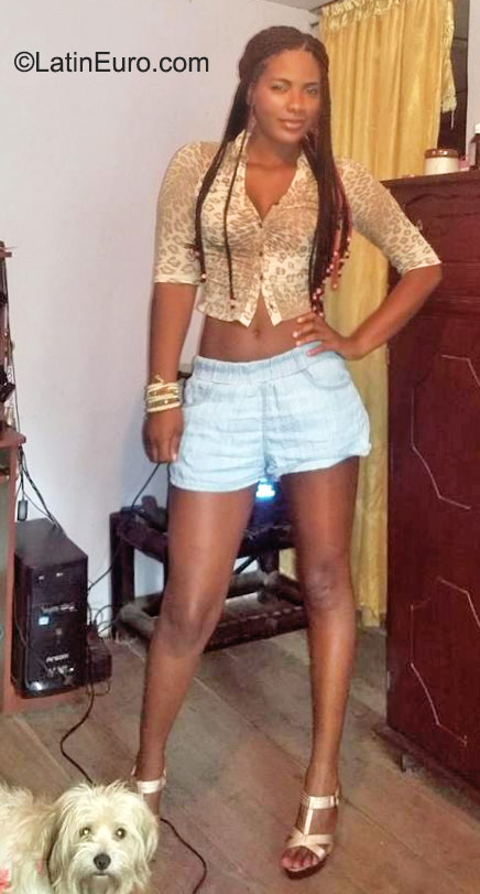 Date this hot Colombia girl Yaneth from Pereira CO18103