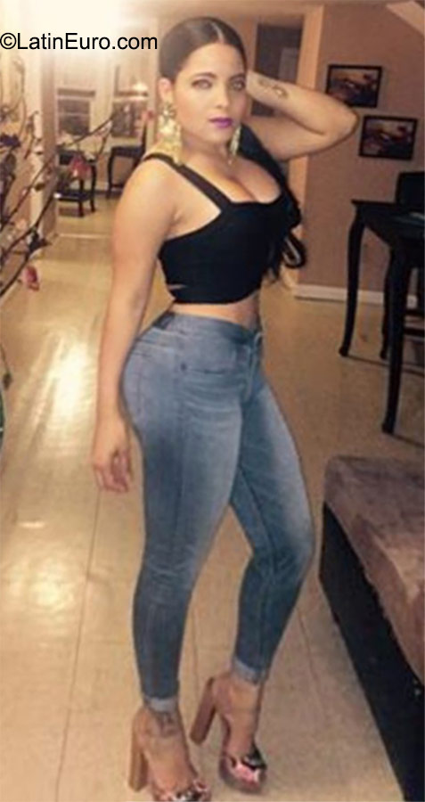 Date this fun Dominican Republic girl Lisette from Santiago DO23447